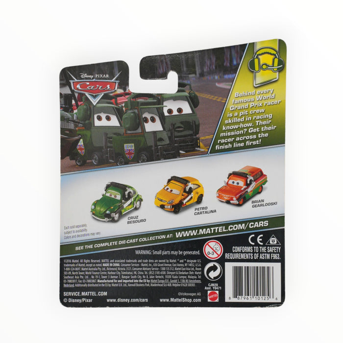 Disney Pixar Cars Cruz Besouro - Mainline (2017)