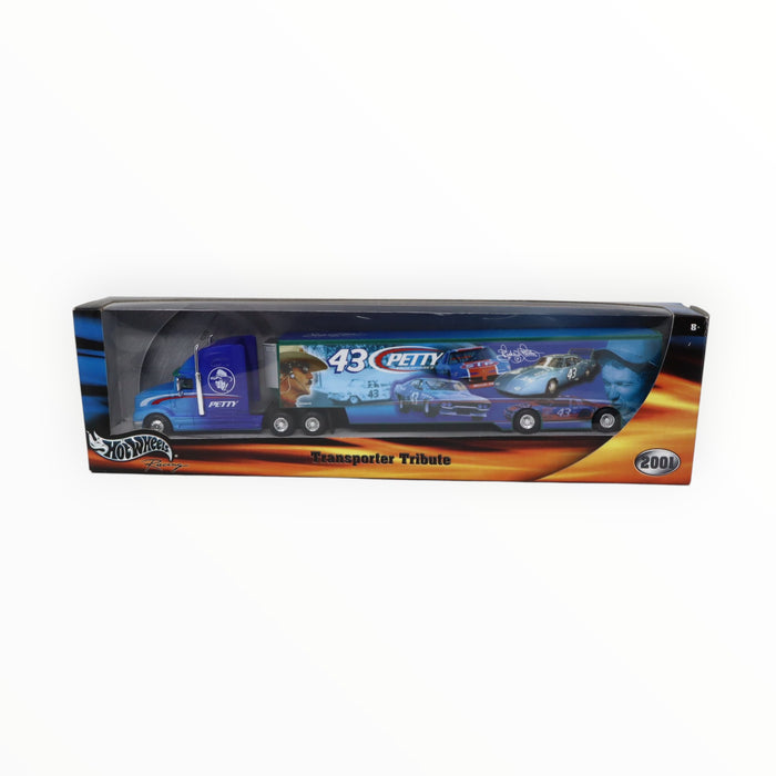 Hot Wheels International Eagle 9400 (Tribute: Richard Petty) Team Transporter (2001)