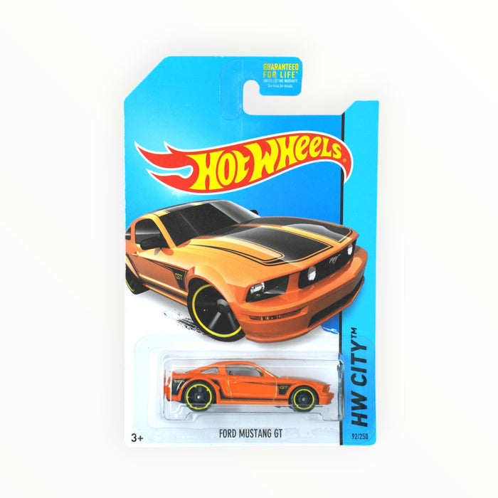 Hot Wheels 2005 Ford Mustang GT - Mainline (2014) 92/250