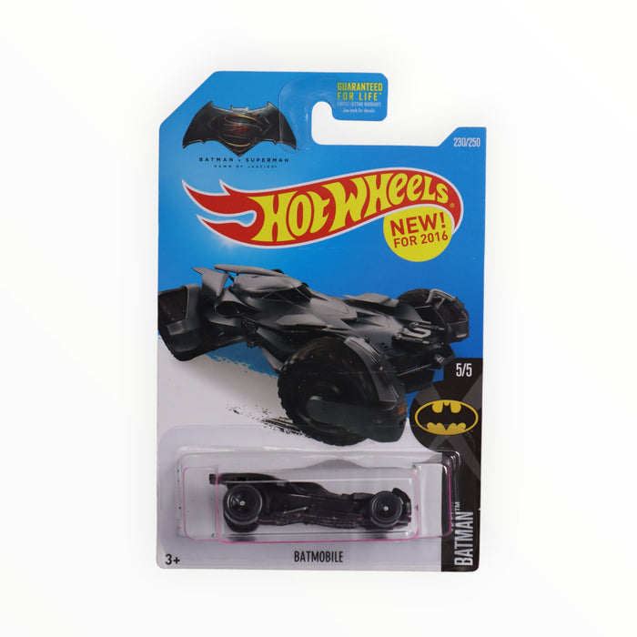 Hot Wheels Batmobile - Mainline (2016) 230/250