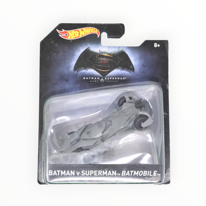 Hot Wheels Batmobile (Batman v Superman) - Batman (1:50) (2021)