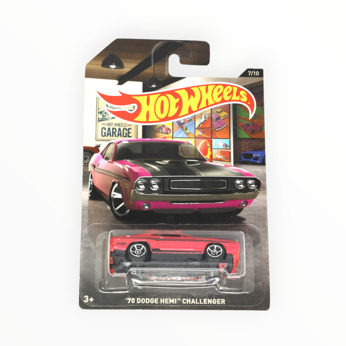 Hot Wheels '70 Dodge Hemi Challenger - Hot Wheels Garage (2016) #7