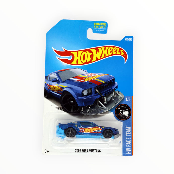 Hot Wheels 2005 Ford Mustang - Mainline (2017) 280/365