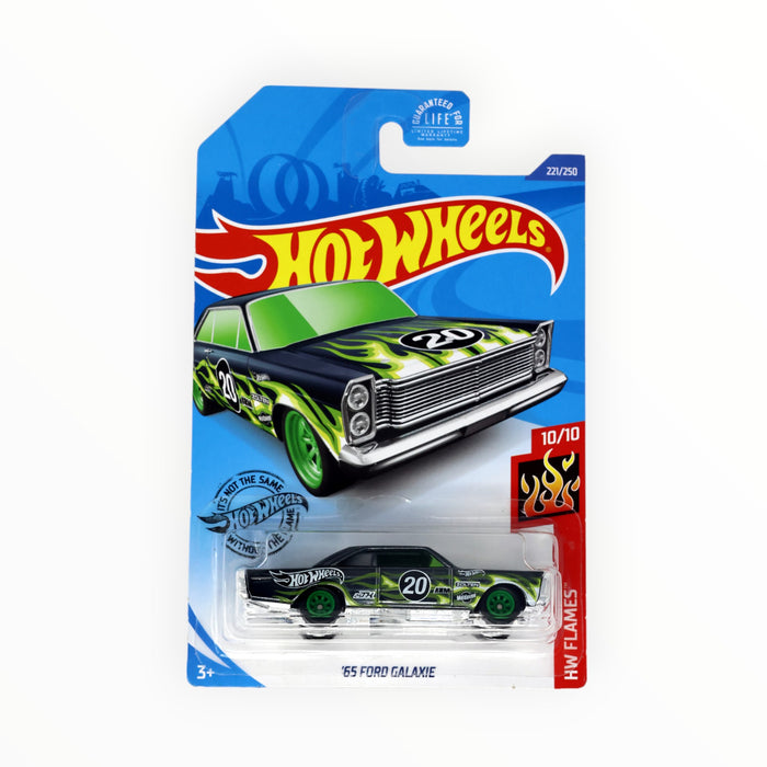 Hot Wheels '65 Ford Galaxie (Super Treasure Hunt) 2020 - 221/250