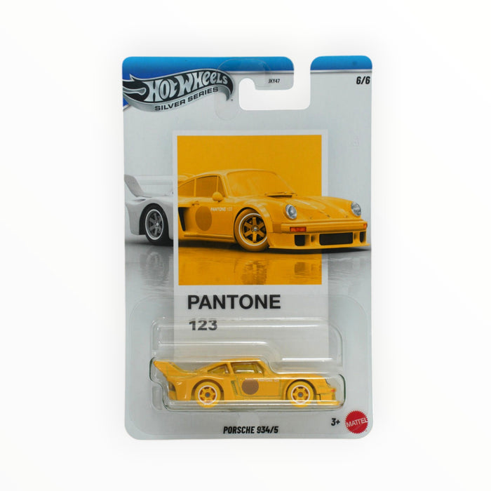 Hot Wheels Porsche 934/5 (Pantone 123) Pantone Series (2026) 6/6