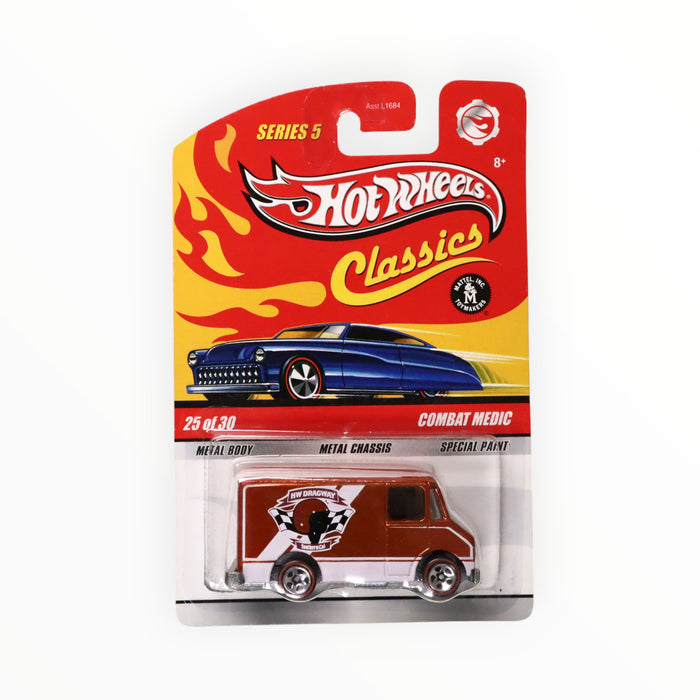 Hot Wheels Combat Medic - Hot Wheels Classics (2009) #25