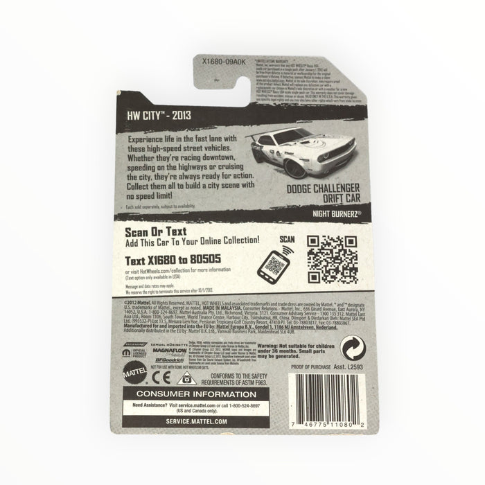 Hot Wheels Dodge Challenger Drift Car (Treasure Hunt) 2013 - 27/250