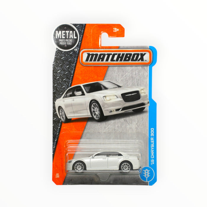 Matchbox 2015 Chrysler 300 - Mainline (2017) 22/125
