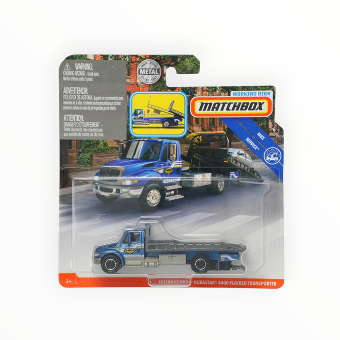 Matchbox International Durastar 4400 Flatbed Transporter - Working Rigs (2018) 2/4