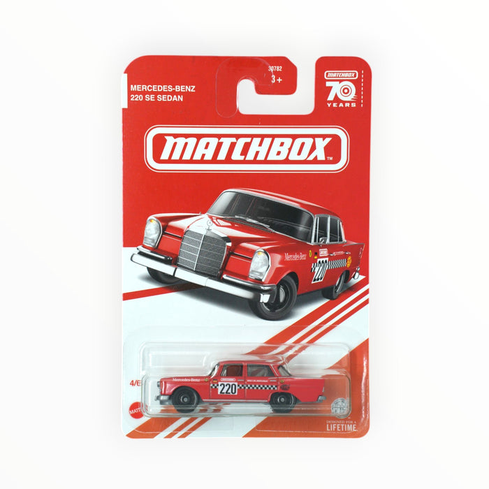 Matchbox Mercedes-Benz 220SE Sedan - Target Series (2023) 4/6